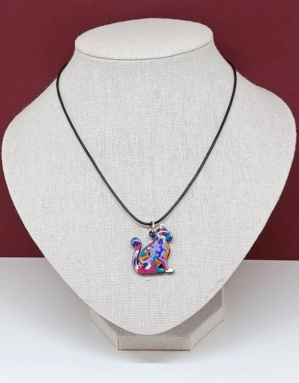 pendentif chat violet et mauve en bois peint à la main - Chat Fusion