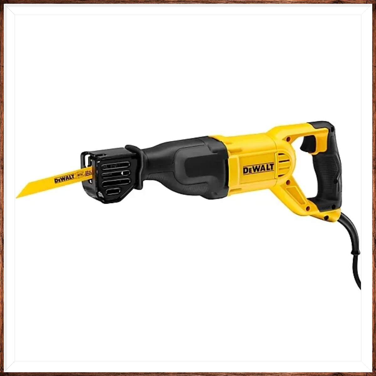 🛠️ Location Scie Sabre DeWalt à Saint-Julien-de-Concelles (44)