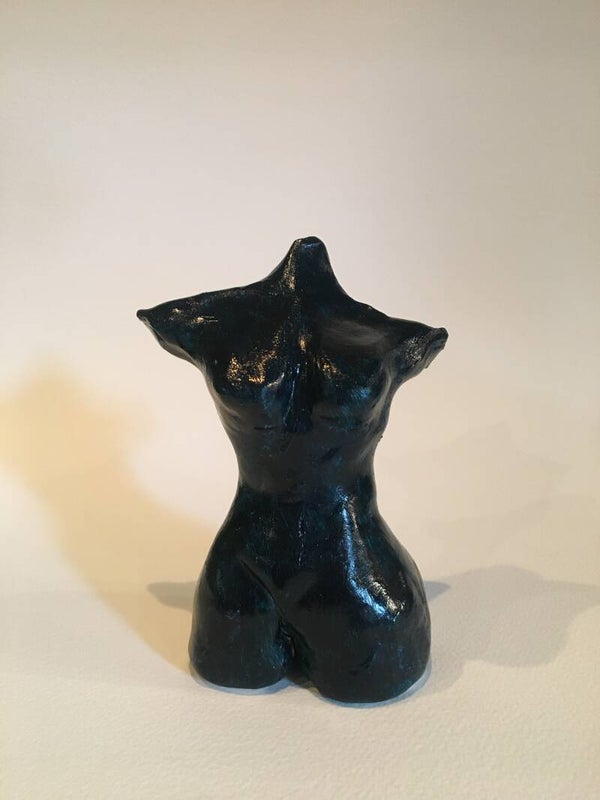 Ceramic woman figure no.1