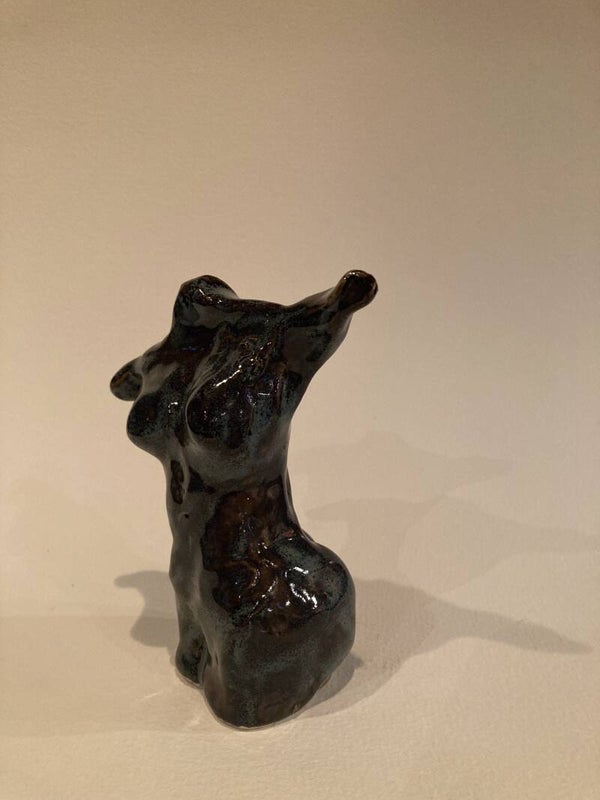Ceramic woman figure no.6
