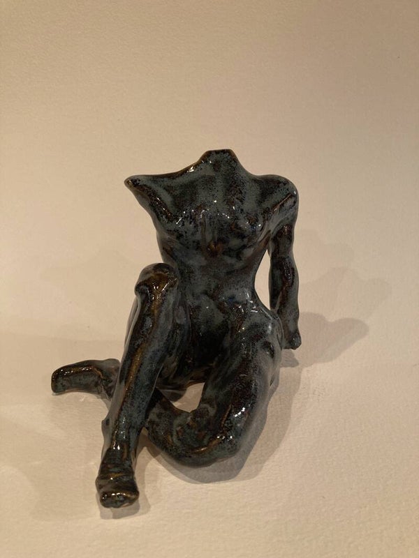Ceramic woman figure no.7