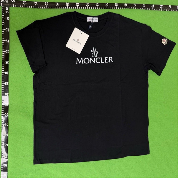 t-shirt moncler