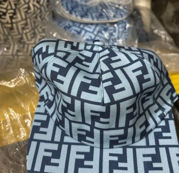 casquette Fendi