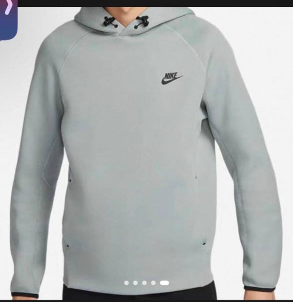 Nike tech