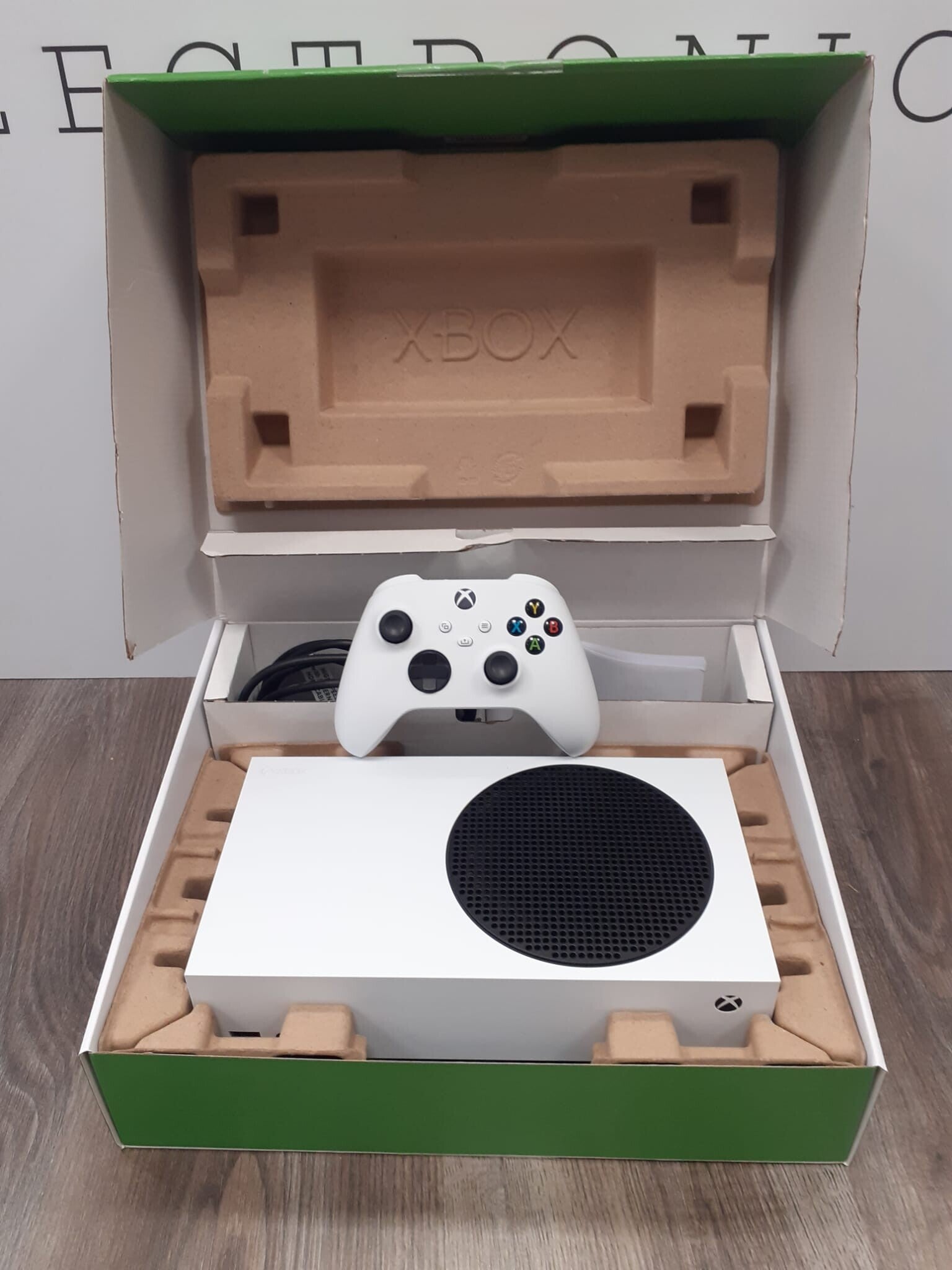 Xbox Series S - All Digital Console + Controller