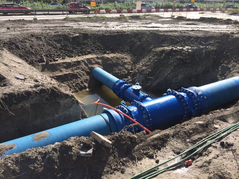 DN800 waterleiding met DN400 wegkruising