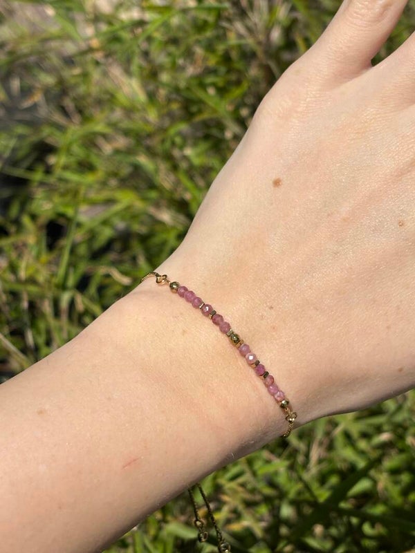 Rubeliet armband goud