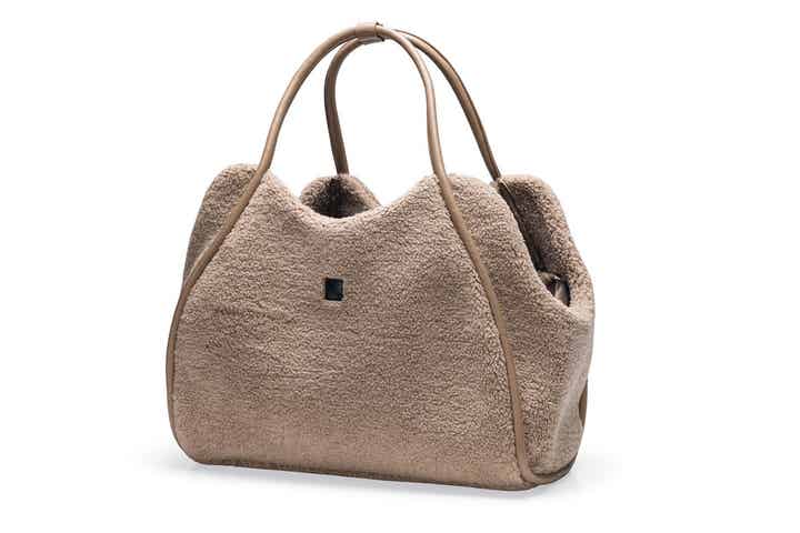 Designed by Lotte Hondendraagtas Tebby beige  43x18x35 cm