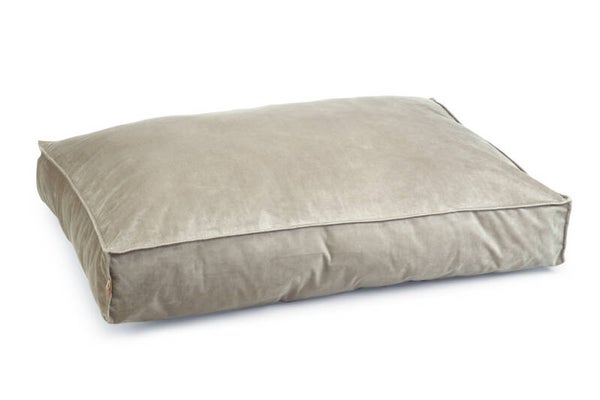 Designed by Lotte Hondenkussen Nalino grijs 100x70x15 cm