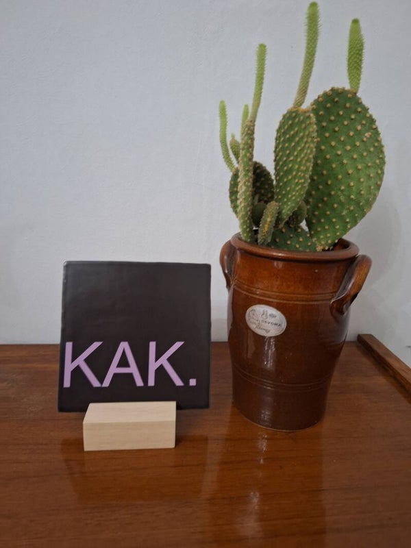 KAK.