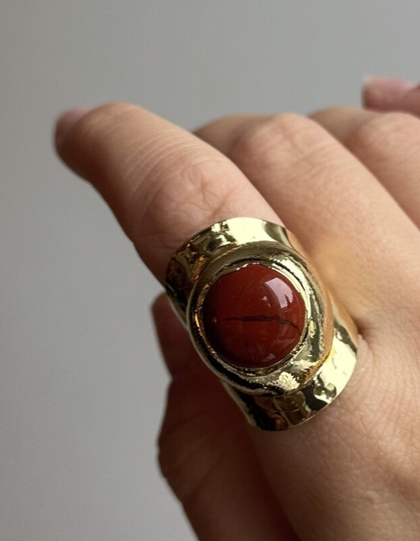 Ring Natuursteen rood