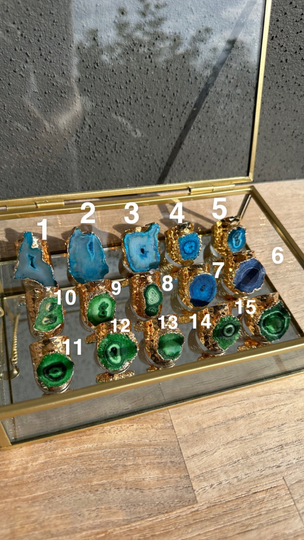 Ring Natural stone gold