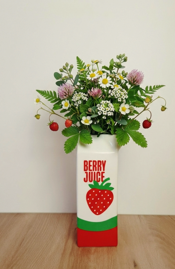 Fluid Market Vase Beery Juice