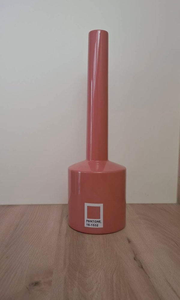 Vase Serax Pantone 16- 1523
