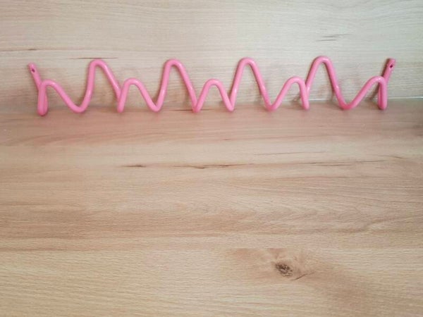 Gaderobe pink Metall