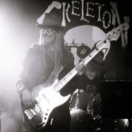 markblackandwhite-1.jpg