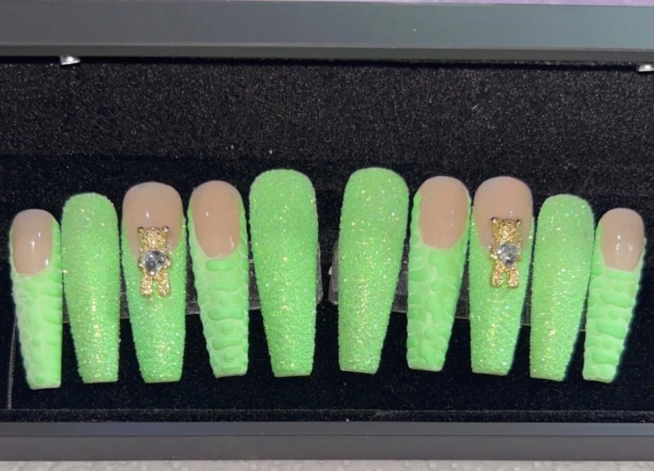 Lime Glitter Nailz