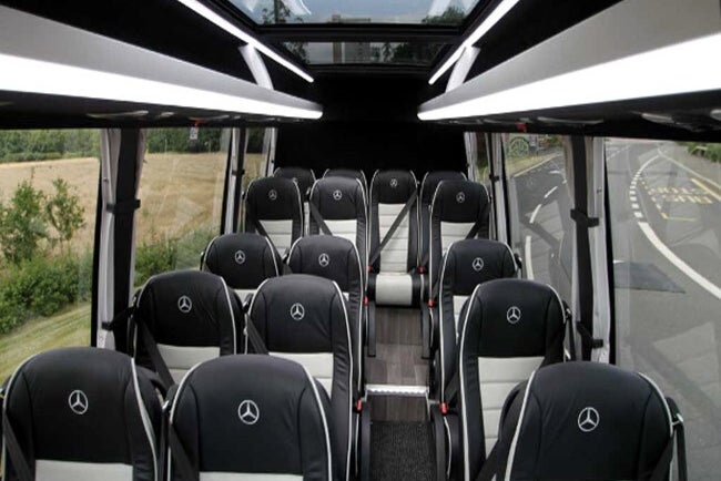 Location de minibus avec chauffeur Suisse