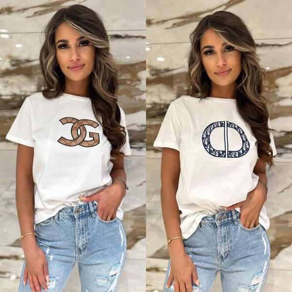White t-shirt