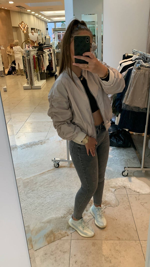 Beige bomberjacket