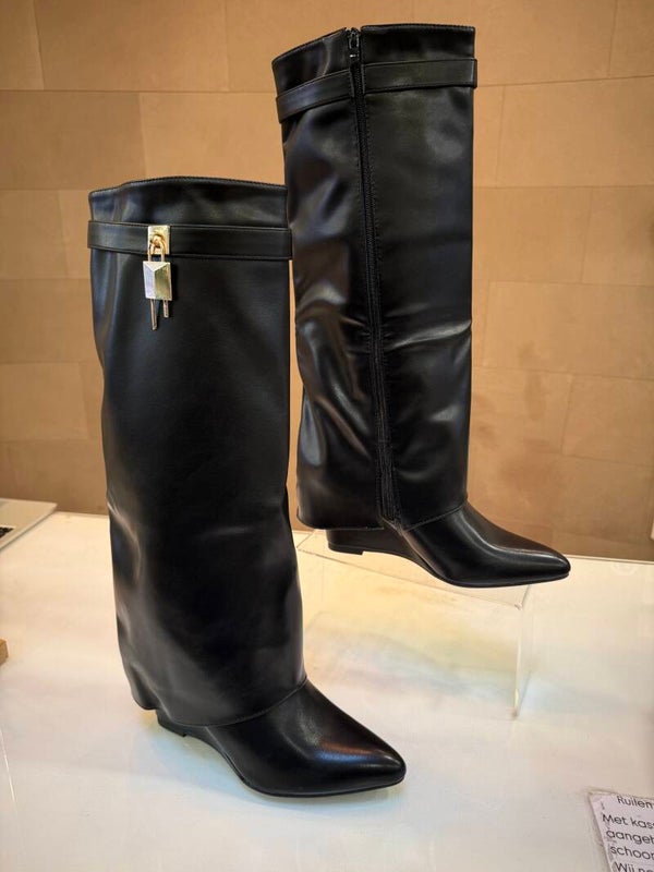 look laars met sleehak zwart