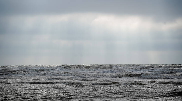 overslaande golf in de Noordzee Belgïe 