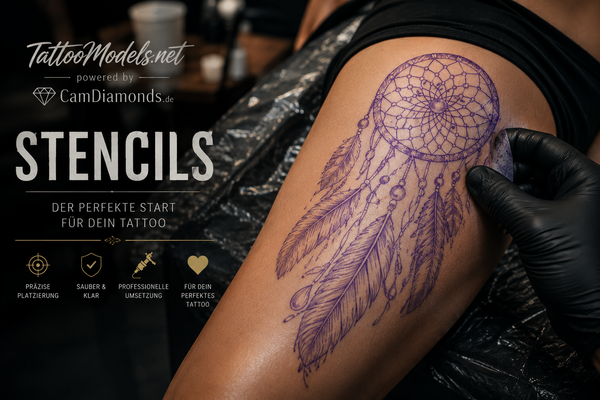 Nahaufnahme eines Traumfänger Stencils auf realistischer Haut am Oberschenkel – TattooModels.net