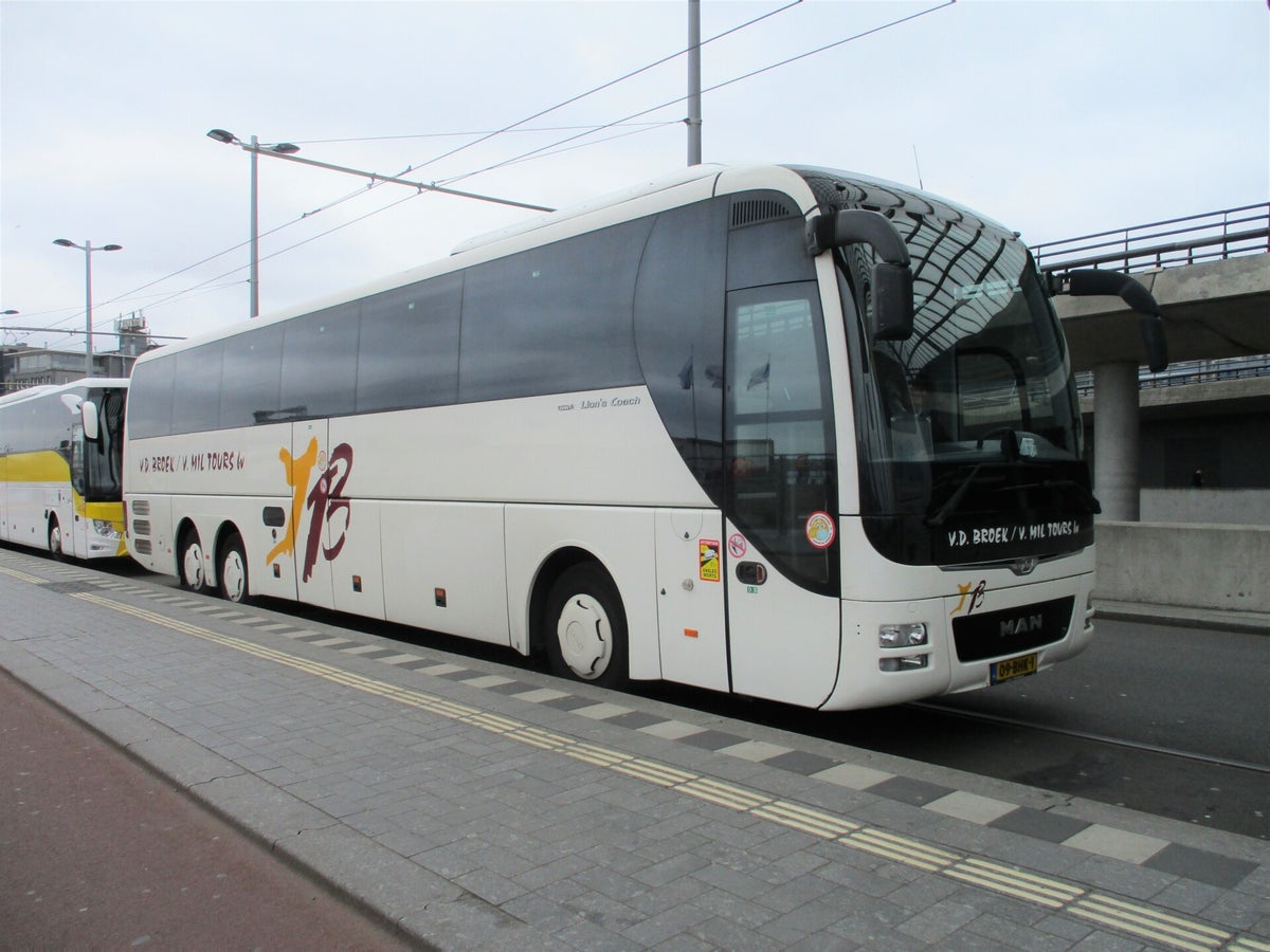 Van Den Broek Van Mil Tours