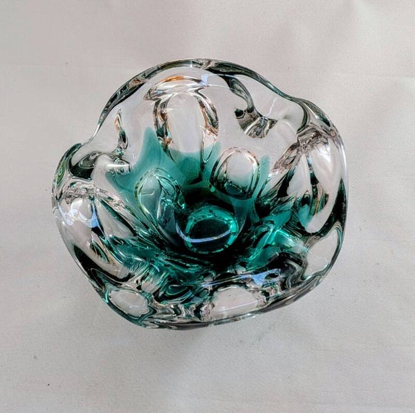 26201-Vintage schaaltje groen Boheems glas