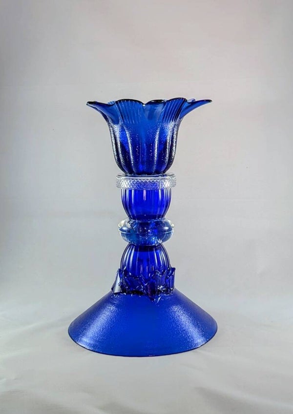 As blue as blue 6076