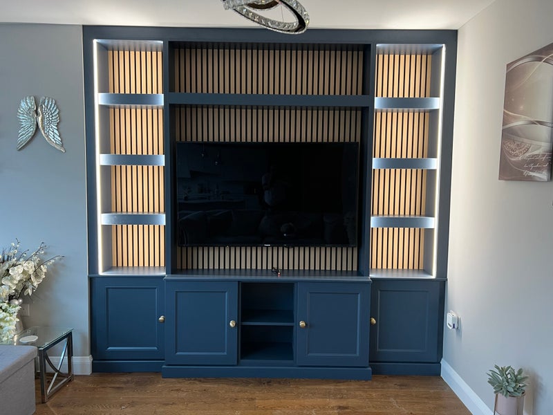 Fitted wardrobe for angled ceiling