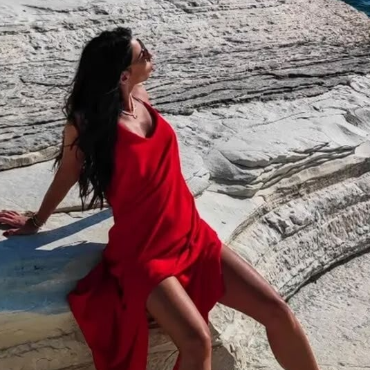 Eliza – sensual massage therapist from Eastern Europe in Central London