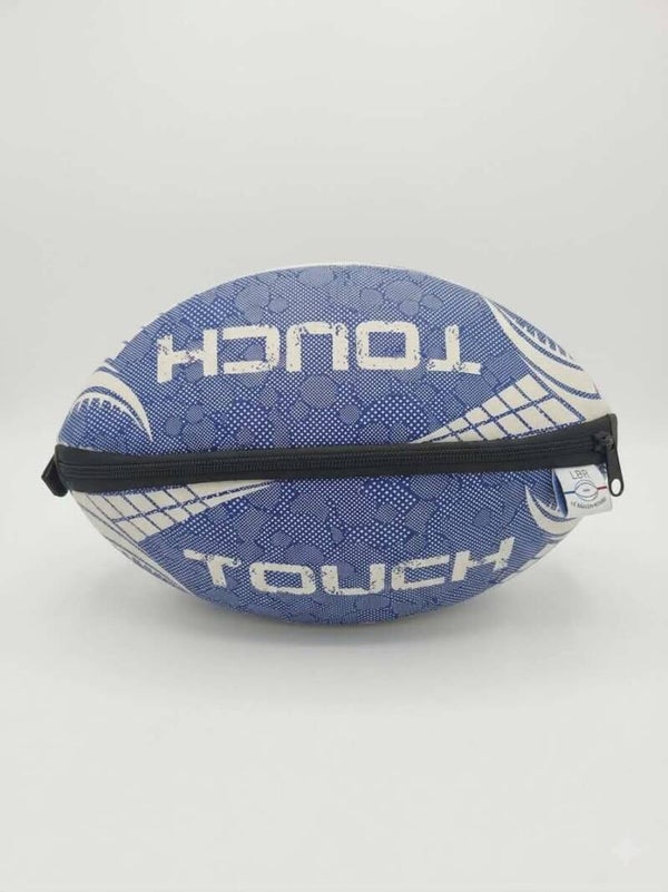Trousse de toilette en ballon de rugby recyclé