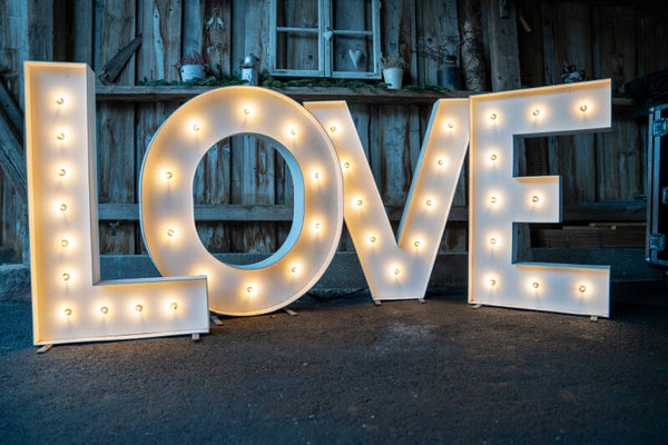 LOVE-Buchstaben