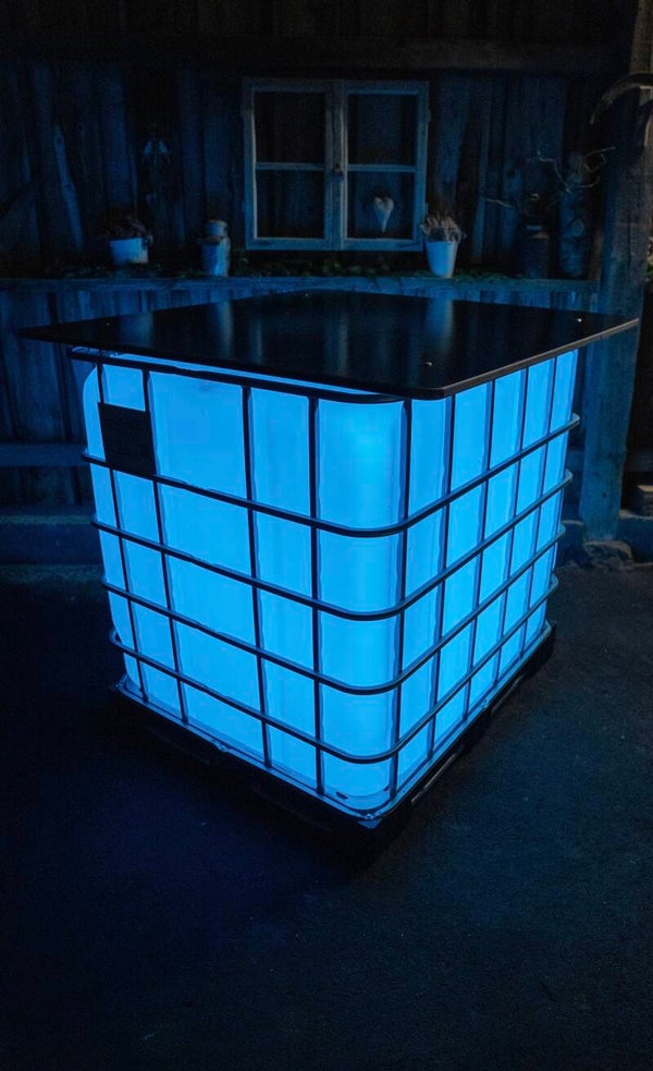 Leuchtender Stehtisch