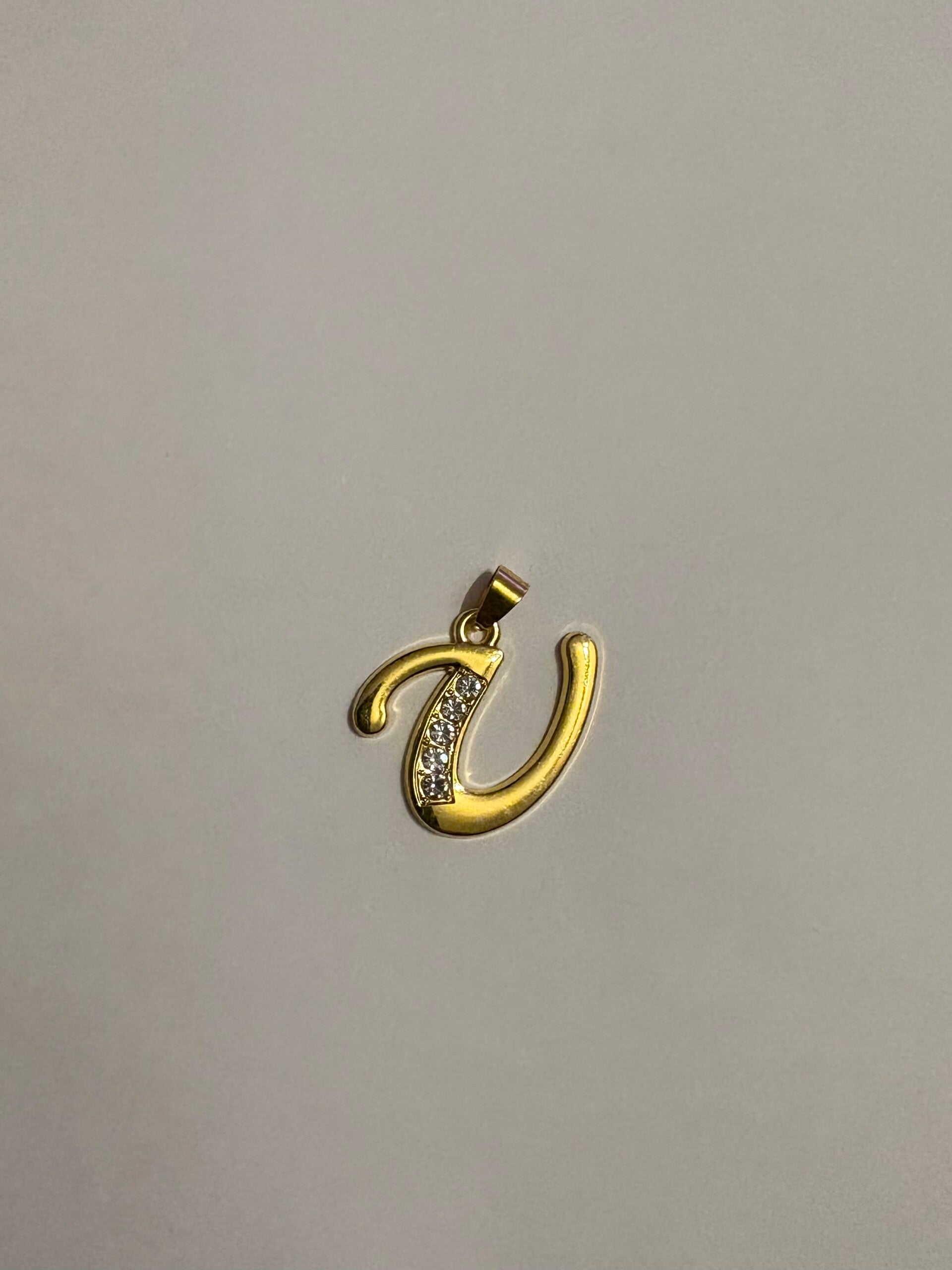 Initial hanger U