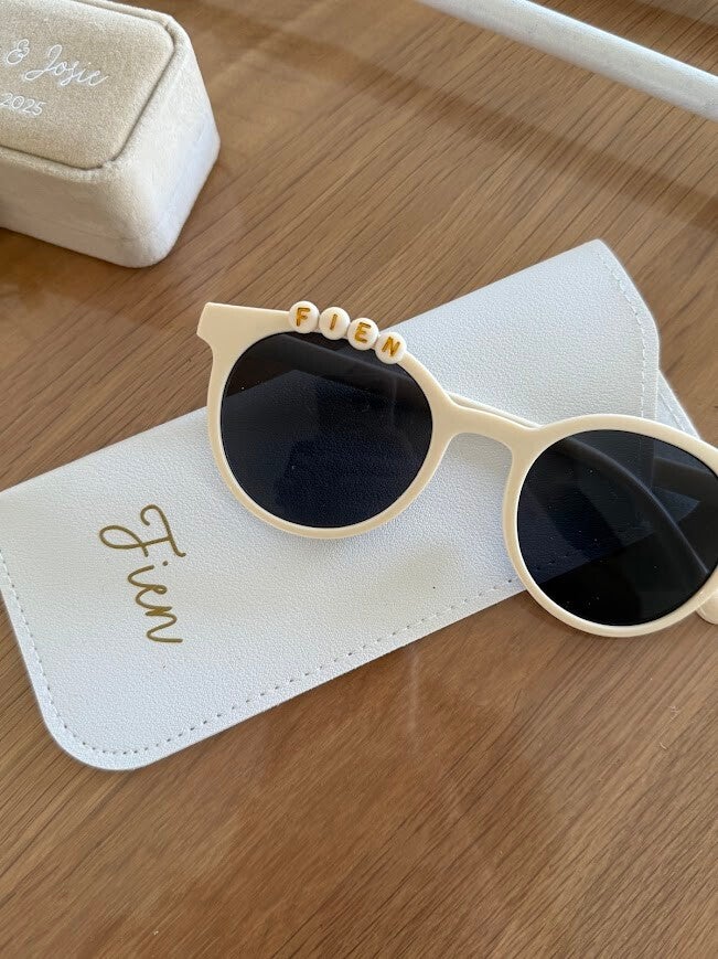 Brillenhoesje voor de bruid