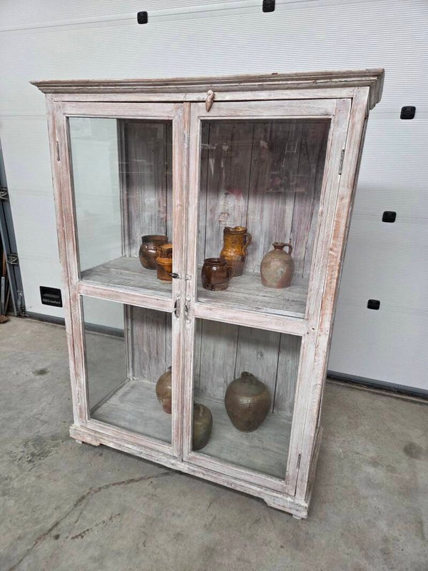 Antieke vitrinekast