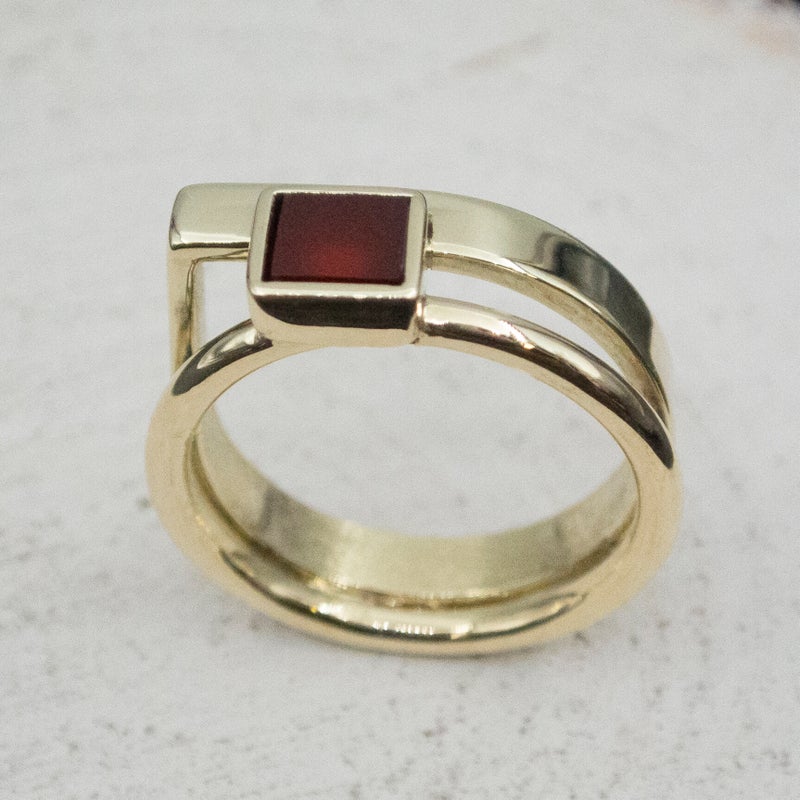 ring rond en hoek met carneool