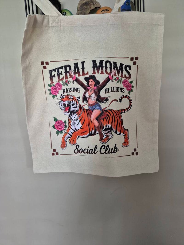 Feral boys mum club tote bag