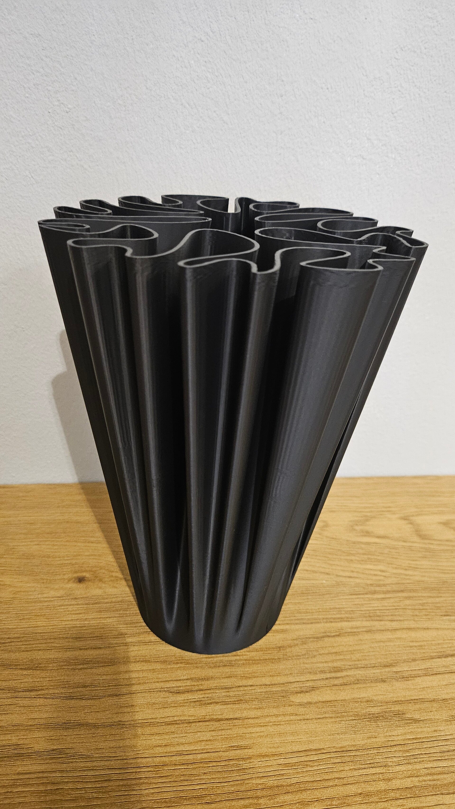 B-Ware - Wellenvase schwarz