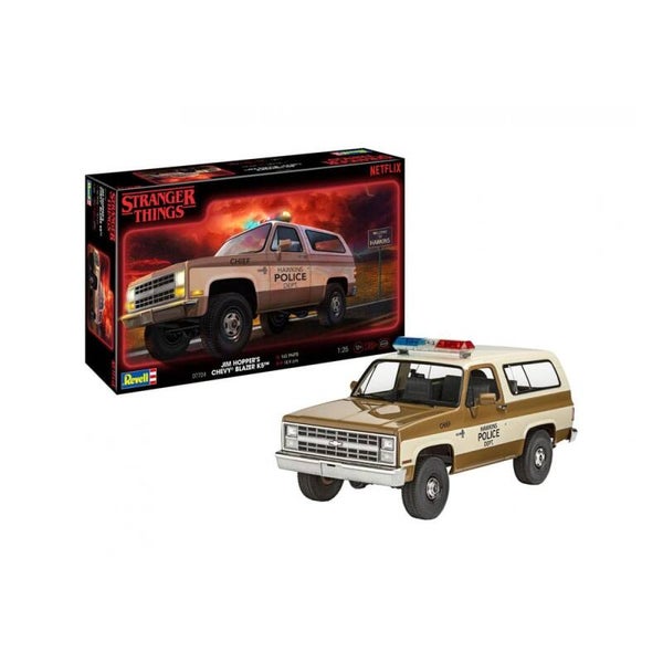 Stranger Things Model Kit 1/25 1985 Chevrolet K5 Blazer 19 cm