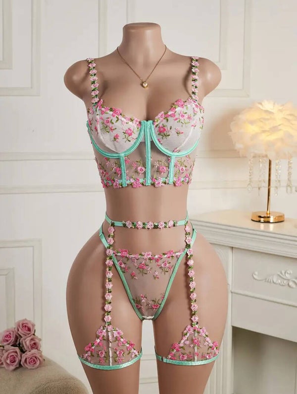 ensemble broderie florale