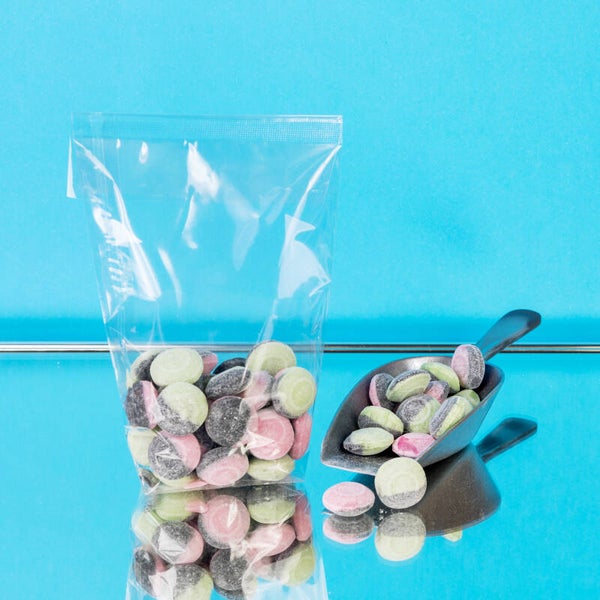 Salzlakritz-Bonbons mit Erdbeere und Birne