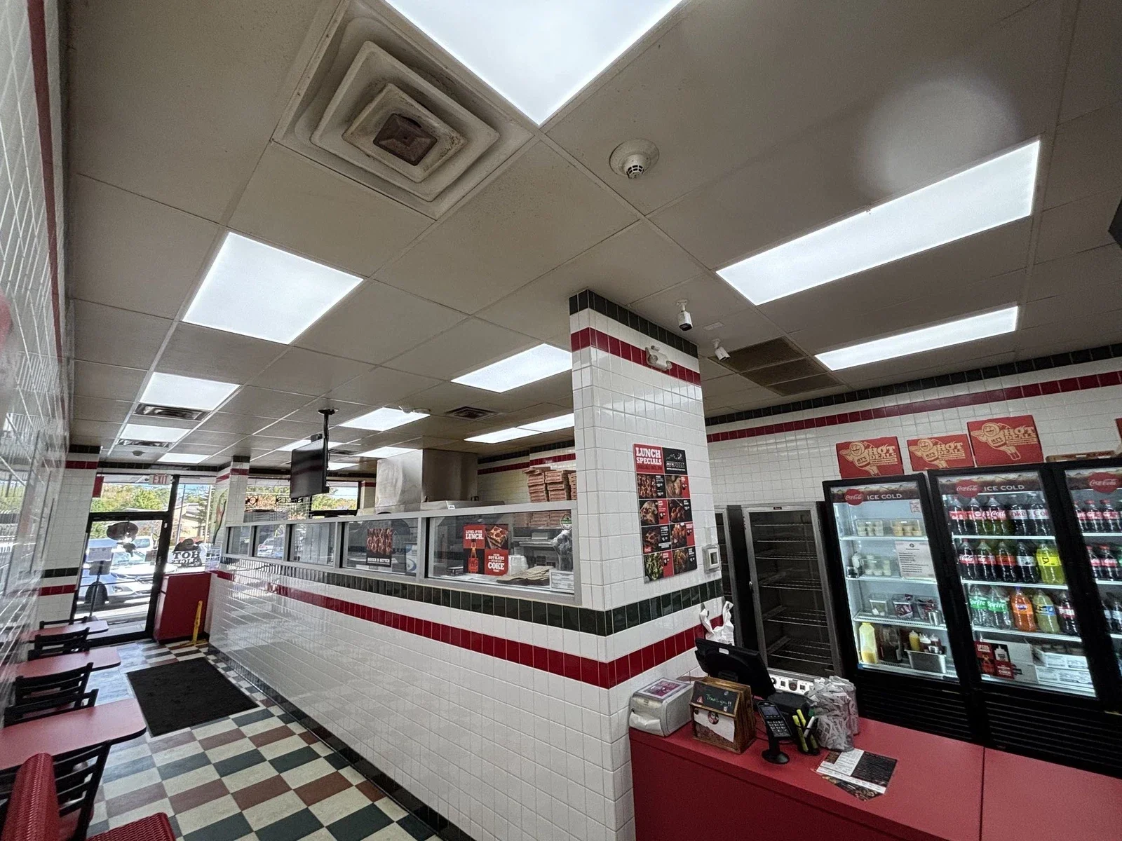 jet-s-pizza-1-standard.webp