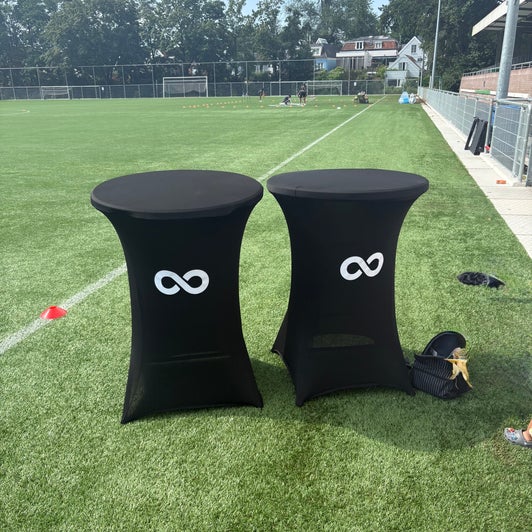 Statafel met stretchhoes
