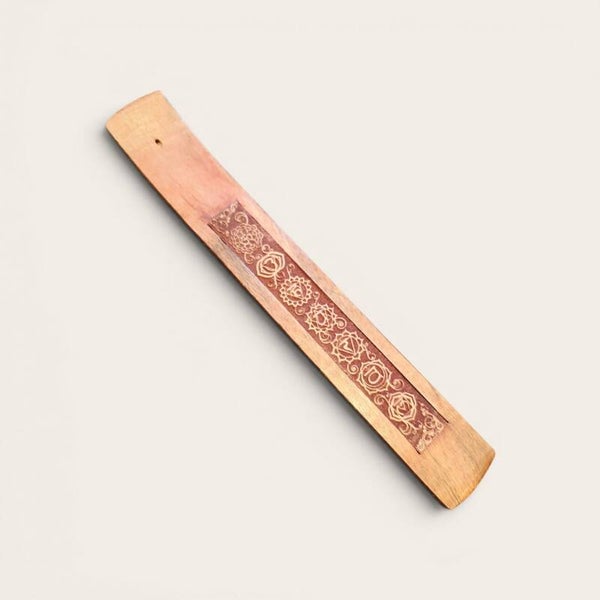Wierook plank met chakra's