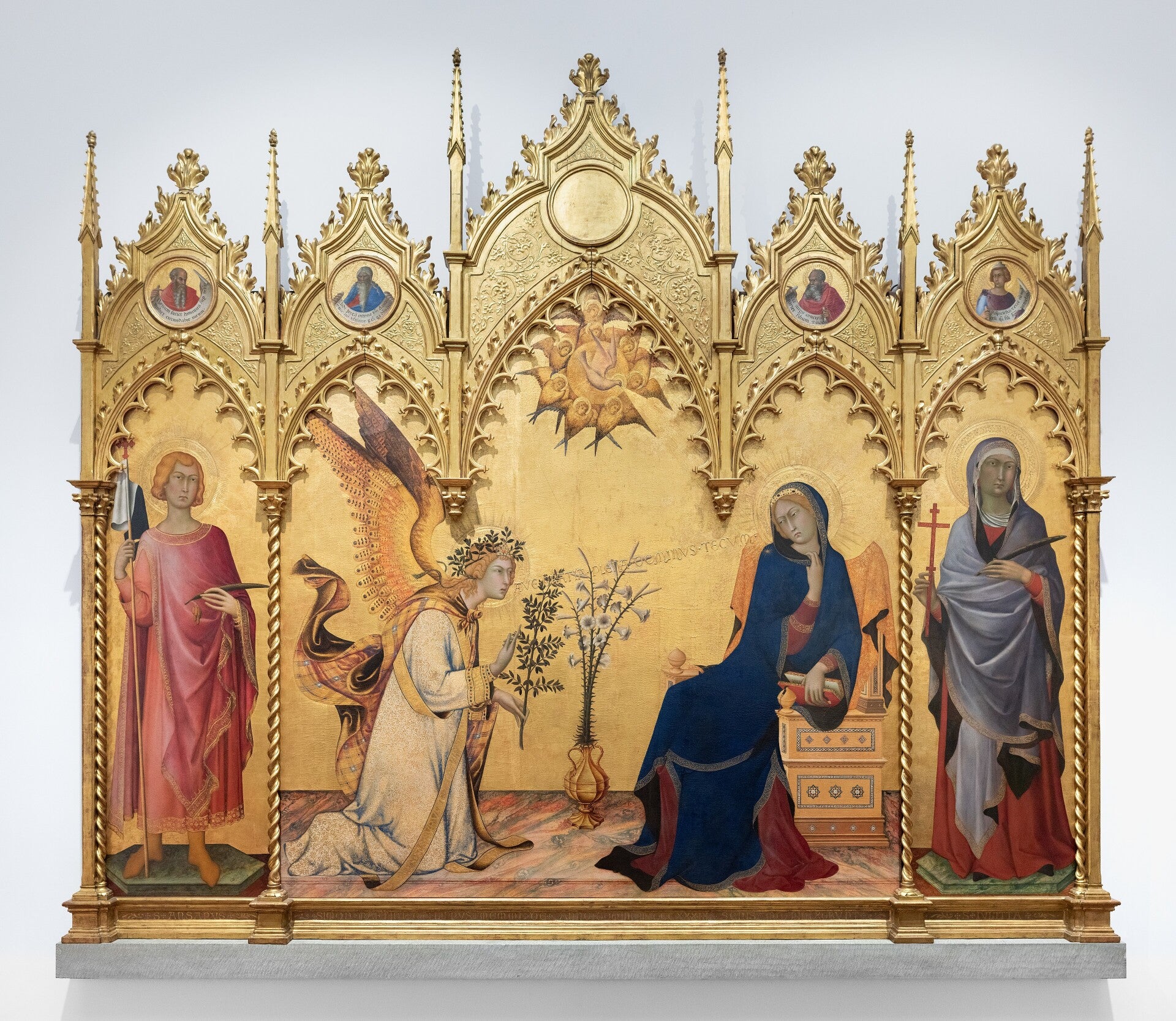 3840px-simone_martini_-_annunciation_with_st-_margaret_and_st-_ansanus-standard.jpg