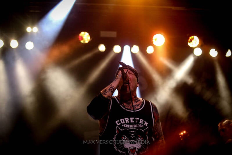 agnostic-front-21-van-32-standard-wj9kv2.jpg