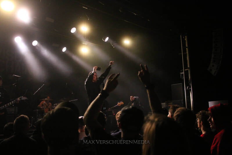 agnostic-front-47-van-53-standard-1yrqqs.jpg